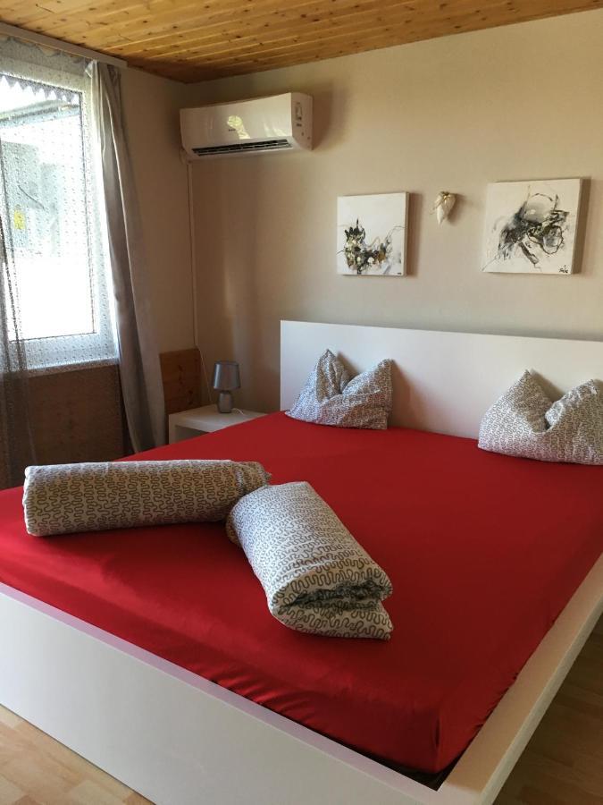 Nefelejcs Apartman Balatonvilágos المظهر الخارجي الصورة