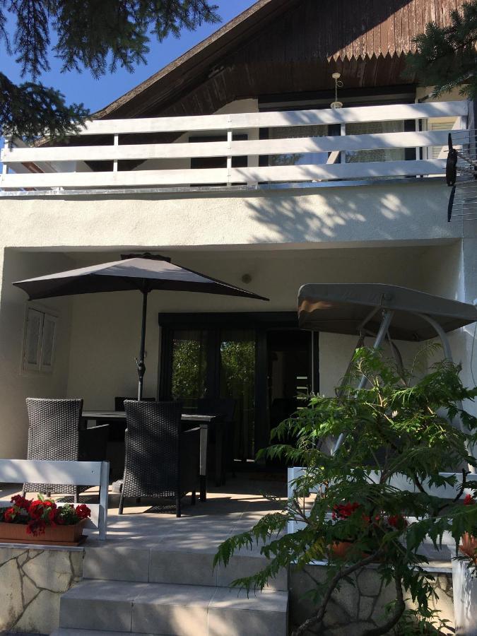 Nefelejcs Apartman Balatonvilágos المظهر الخارجي الصورة